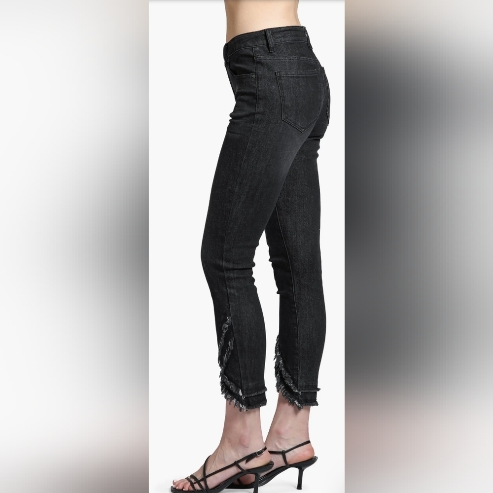 AP. NY Liberty Asymmetric Raw Hem Black Jeans Women’s 8 Cropped Slim - Picture 3 of 16